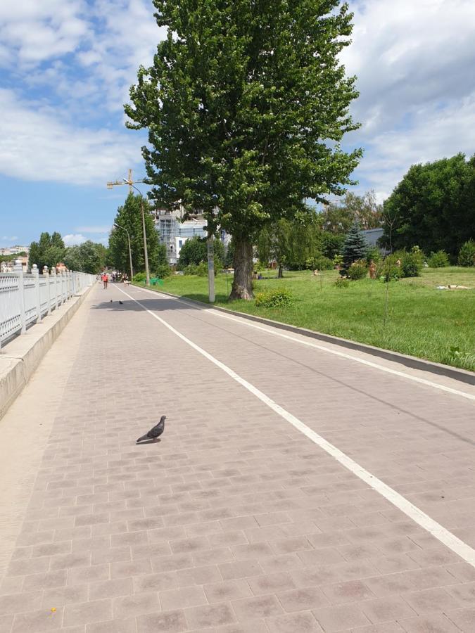 Стильна Квартира-Студія В Центрі Міста На Набережній Ternópil Exterior foto